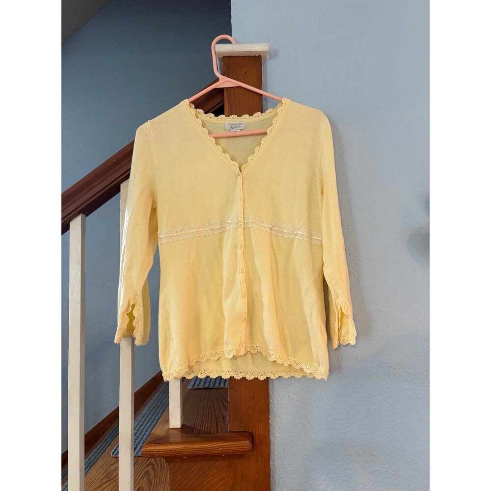 Christopher & banks vtg y2k butter yellow lace cardigan M boho feminine classic